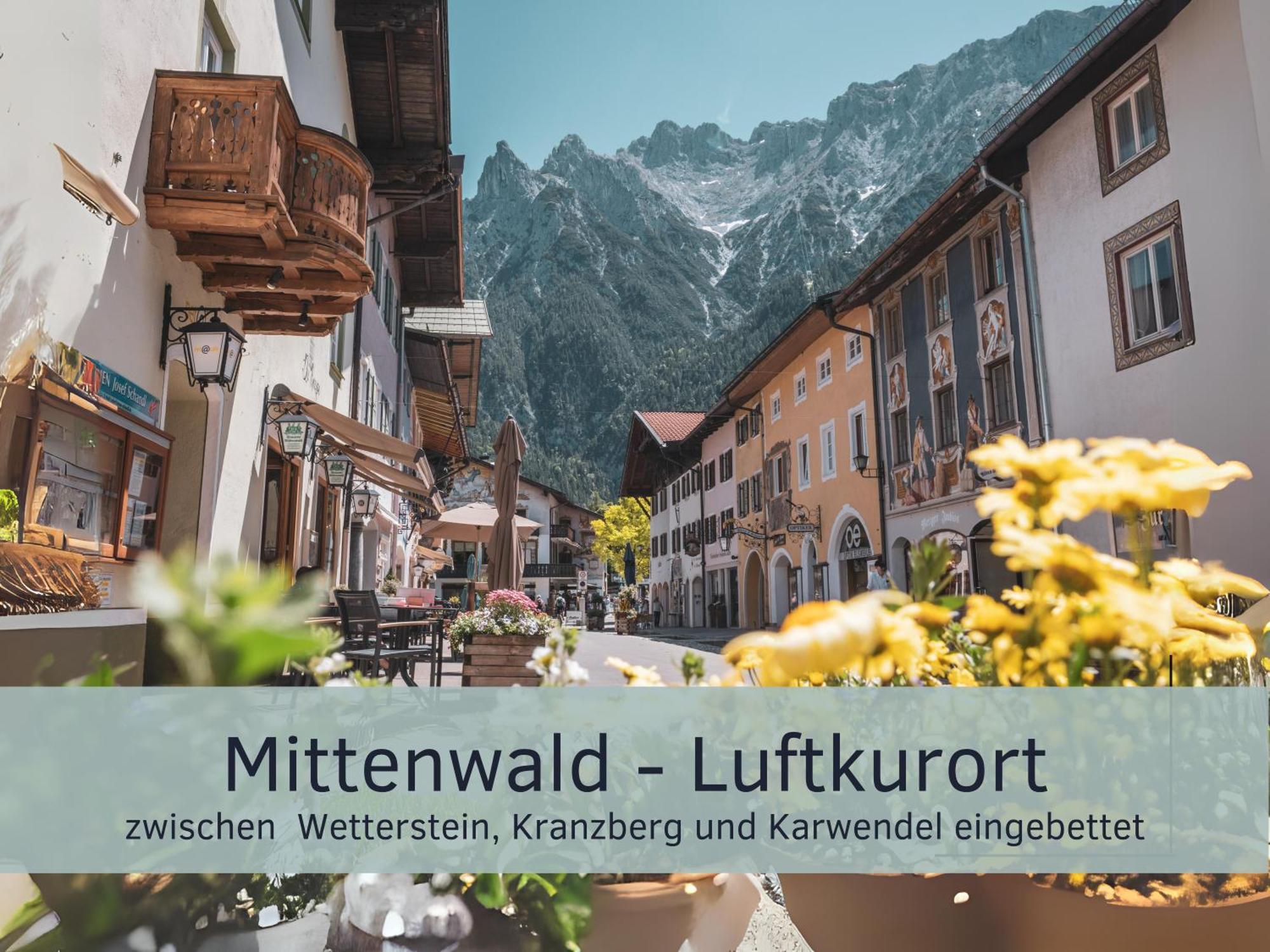 Die Karwendelsuite - 5 Sterne Fewo Mit Bestem Bergblick, Zentrumsnah & Ruhig Gelegen, Familienfreundlich Mittenwald Exterior foto